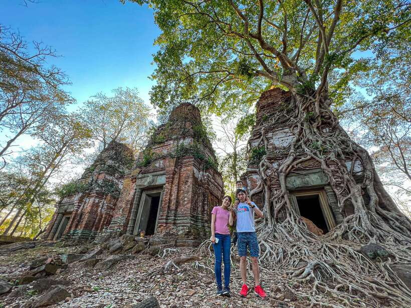 Siem Reap: Koh Ker, Beng Mealea, & Banteay Srei Join-in Tour - Preah Dak: a short stop with a sweet local taste