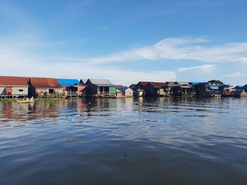 Siem Reap: Kompong Khleang Floating Village Guided Tour - What to Bring for the Village and Lake