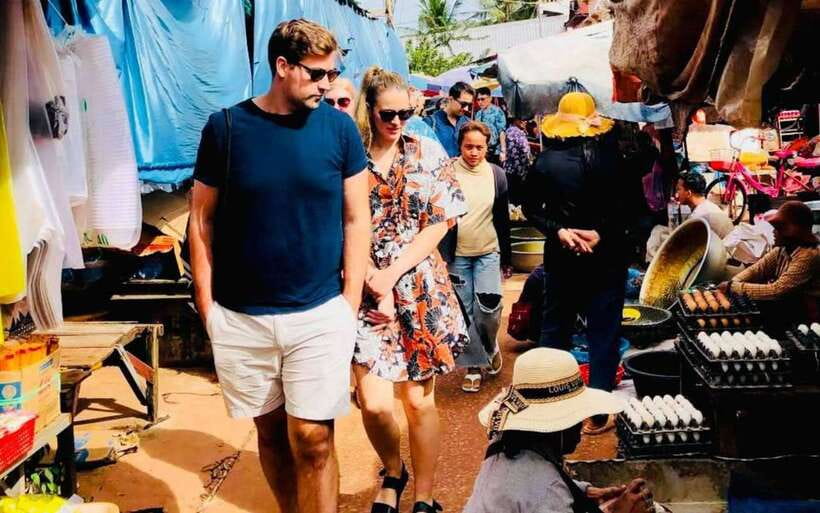 Siem Reap: Kompong Phluk Floating Village Half-Day Tour - The guides make or break the experience