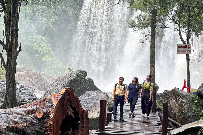 Siem Reap Kulen Mountain Waterfall Tour and Picnic lunch - The 1000 Lingas in the riverbed