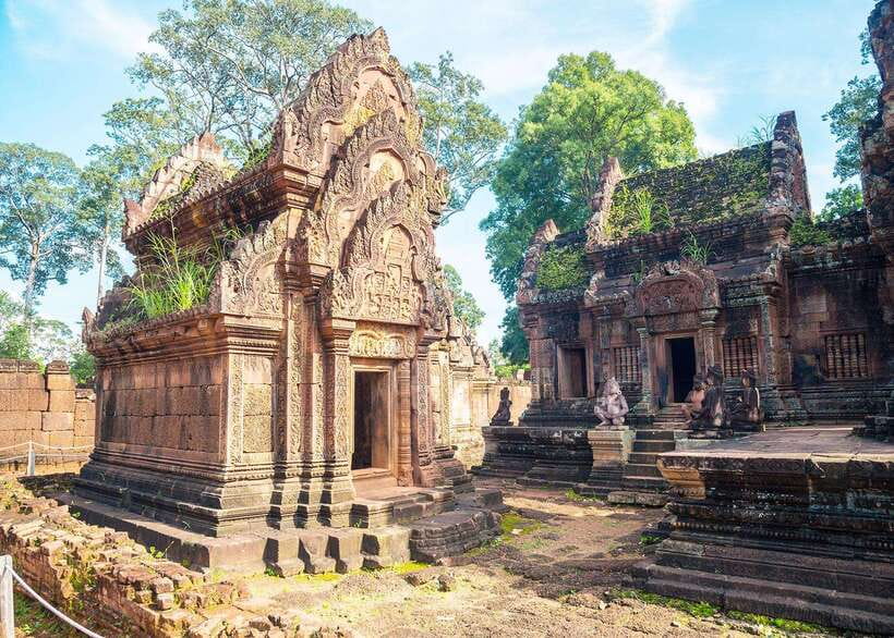 Siem Reap: Kulen Waterfalls and Banteay Srei Tour - Lunch is a separate hour, with food at your own cost
