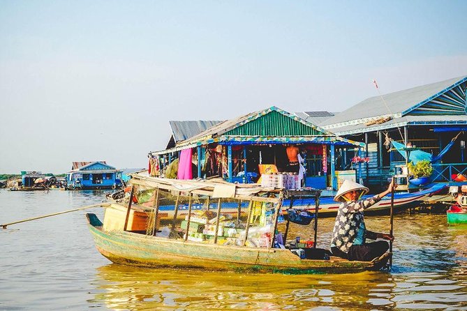 Siem Reap Lake-Side Village Tour - Wildlife and the crocodile farm