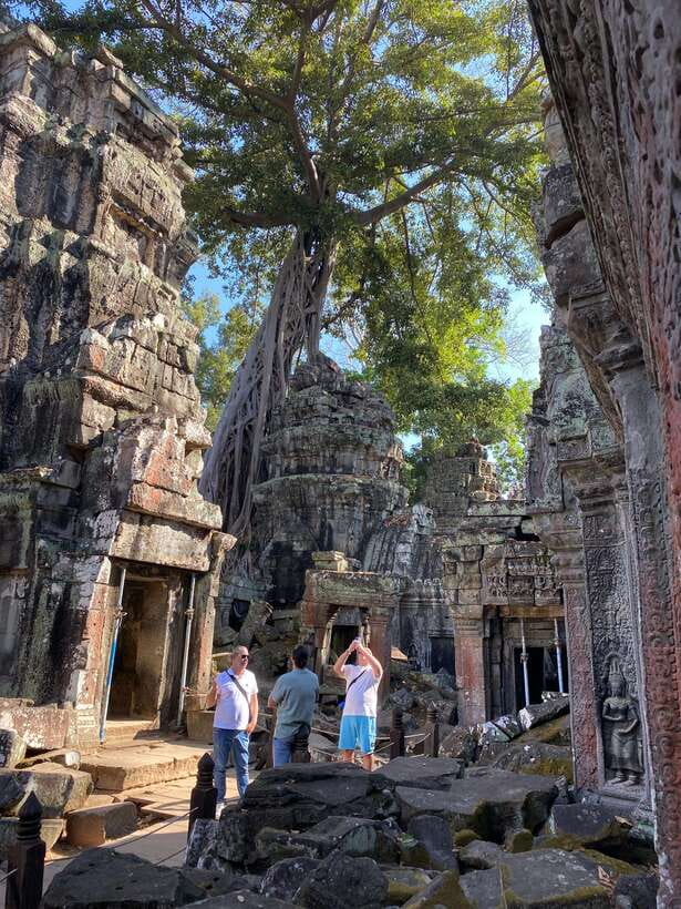 Siem Reap: Personalized Angkor Wat Sunrise/Set by TukTuk/Car - What the guides add to the stones