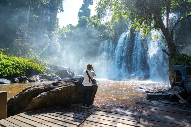 Siem Reap: Phnom Kulen National Park & Beng Mealea Private Tour - Lunch at a local restaurant