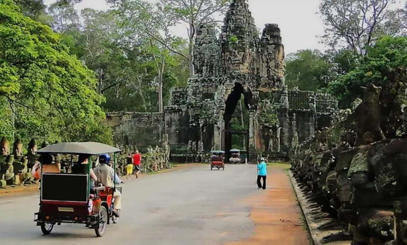 Siem Reap : Private Tuk-Tuk Tour of the Magnificent Temples. - Angkor Wat, the grand opening stop