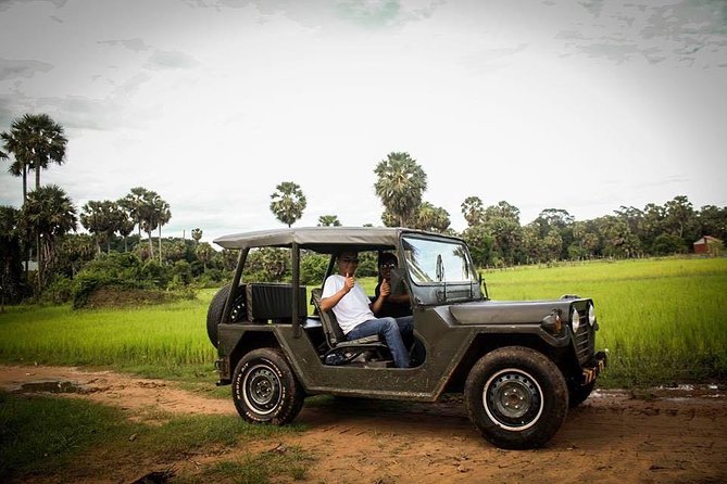 Siem Reap: Silk Farm & Countryside Offbeat Jeep Tour - Village work that gives the trip its purpose