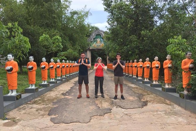 Siem Reap: Silk Farm & Countryside Offbeat Jeep Tour - Buddhist temple and countryside views