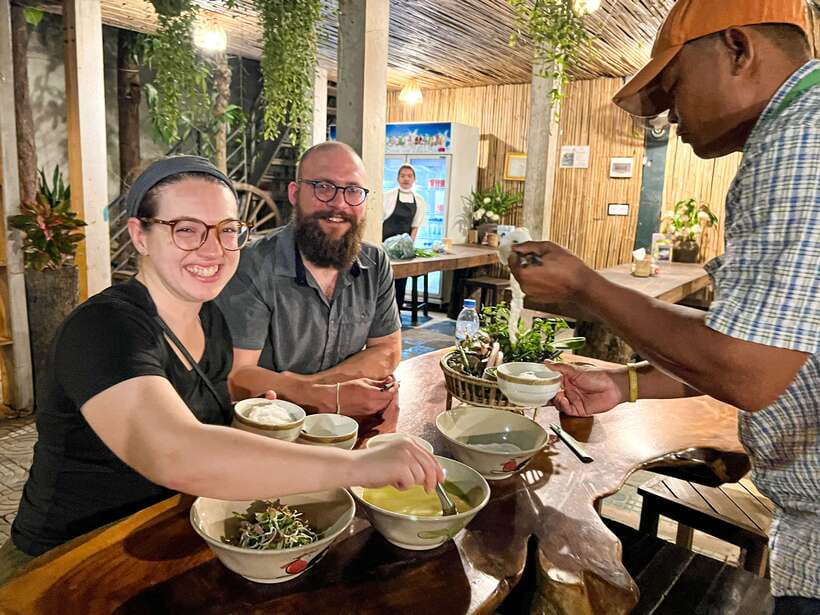 Siem Reap: Street Food Experience by Tuk-Tuk - Starting With Lort Cha at a Local Food Stop