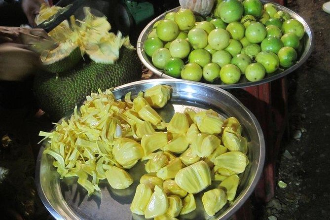 Siem Reap Street Food Tour - The brave-bite portion: insects, frog, and other specialties