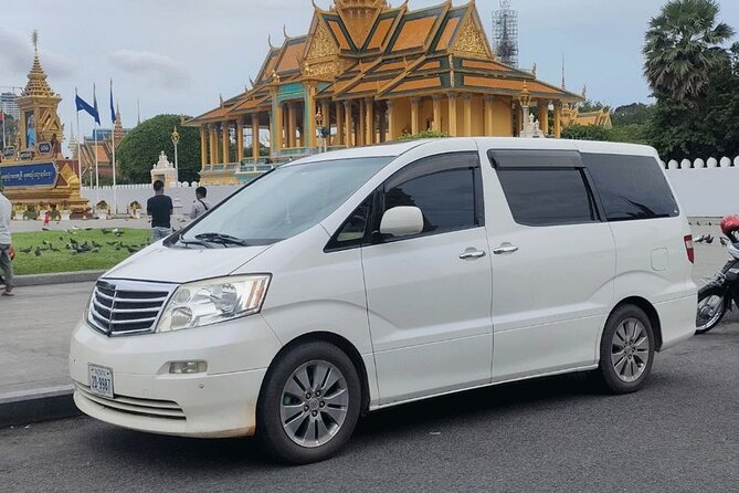 Siem Reap To Phnom Penh Private Transfer Mini-Van-Car - Leaving Siem Reap by private car