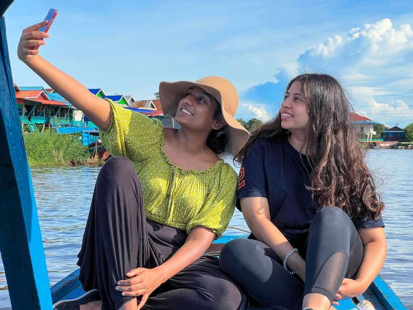 Siem Reap: Tonle Sap and Kampong Phluk Tour with Street Food - The flooded forest and the monastery stop