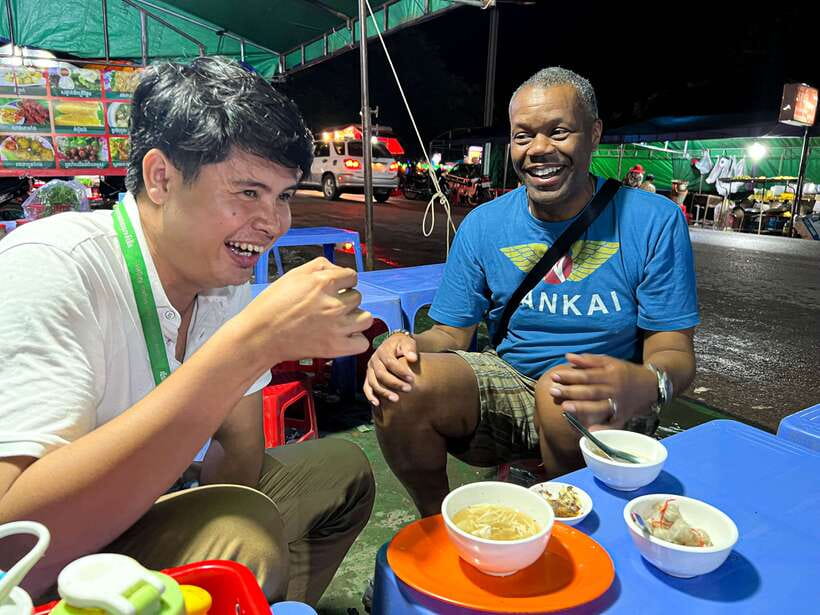 Siem Reap: Tonle Sap and Kampong Phluk Tour with Street Food - What the dry season really means at Kampong Phluk