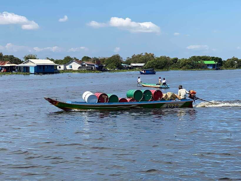 Siem Reap: Tonle Sap, Kampong Phluk & Floating Village Tour - The bamboo bar and the optional flooded forest boat