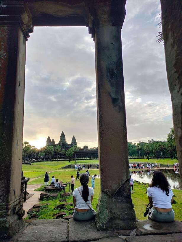 Siem Reap Tour Guide: Angkor Wat Sunrise Tour & Beng Mealea - One long day through the Angkor temple complex