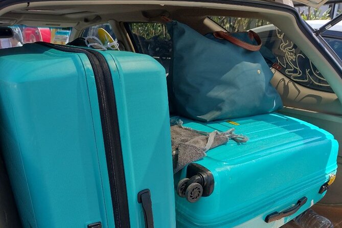 Sihanoukville Airport Transfers - Vehicle choices for couples, families, and large groups