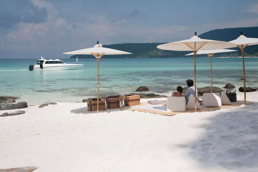 Sihanoukville: Group Shore Excursion from Cruise Port - Meeting your guide at Gate 1