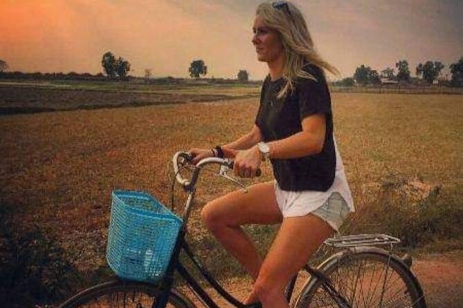 Small Group Countryside Bike Tours, Sunset & Picnic - Tasting Khmer street food and local desserts
