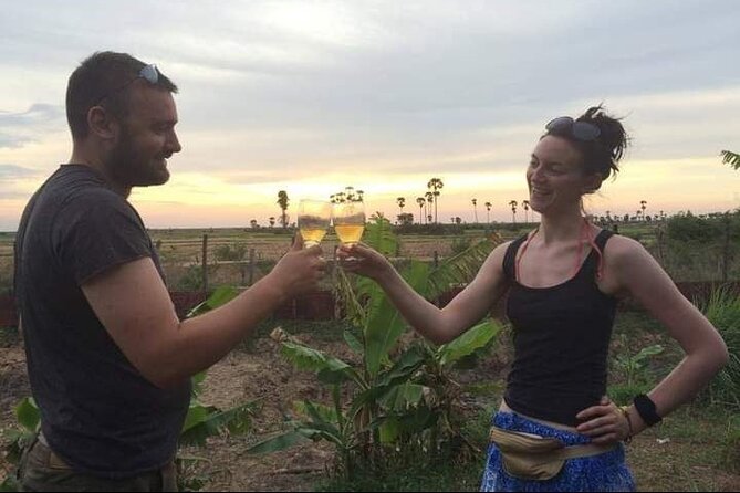 Small Group Countryside Bike Tours, Sunset & Picnic - Cycling through rice paddies and dirt roads