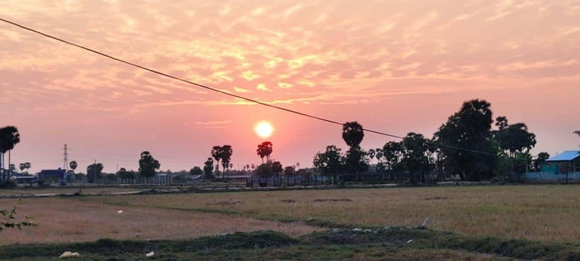 Small Group Countryside Sunset Bike Tours - Phnom Krom and the sunset picnic