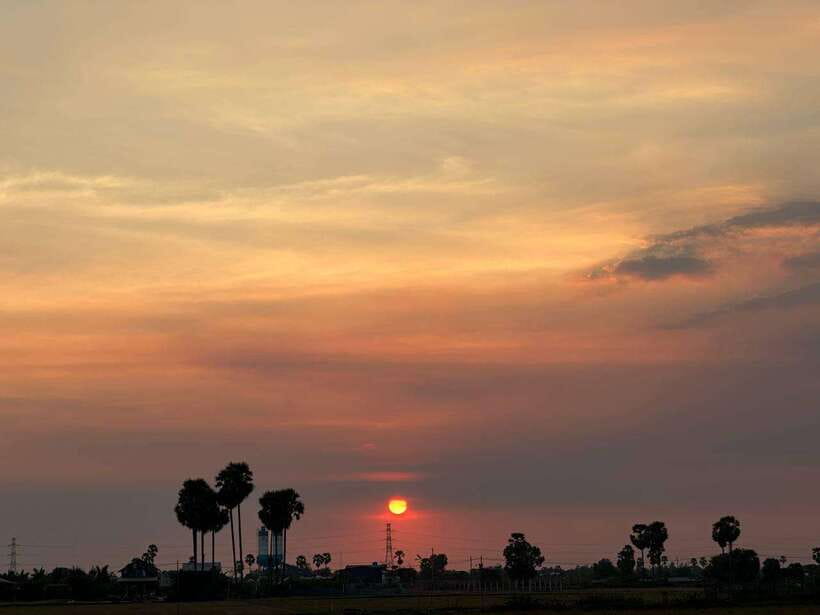 Small Group Countryside Sunset Bike Tours - The guides are central to the experience