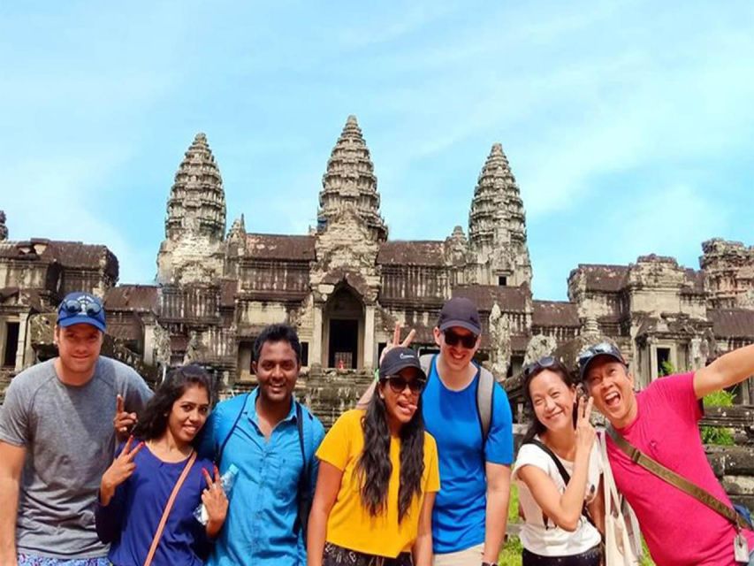 Small-Group Explore Angkor Wat Sunrise Tour with Guide - Guide commentary and the role of Mr T