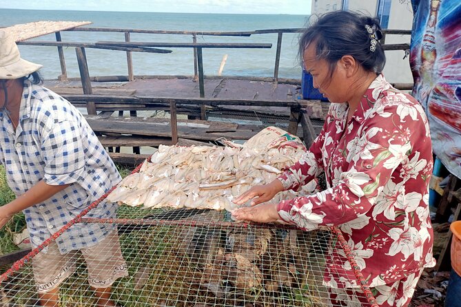 Small Group Sihanoukville Exploration from Cruise Pier - Phsar Leu Market: the best place for everyday color