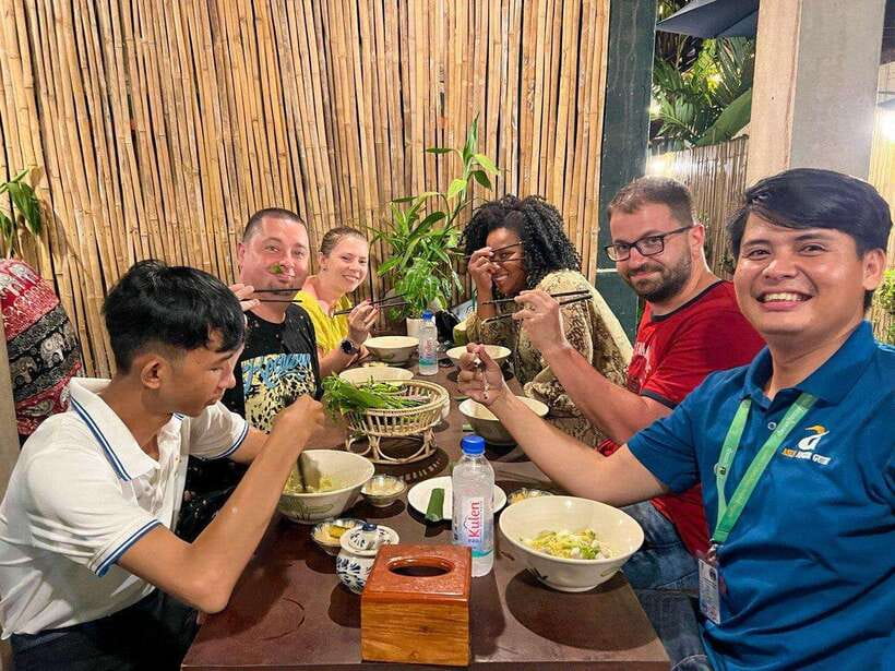 Street Food Tour and Phare Circus with Tuk-Tuk Transfers - Why this evening works well in Siem Reap