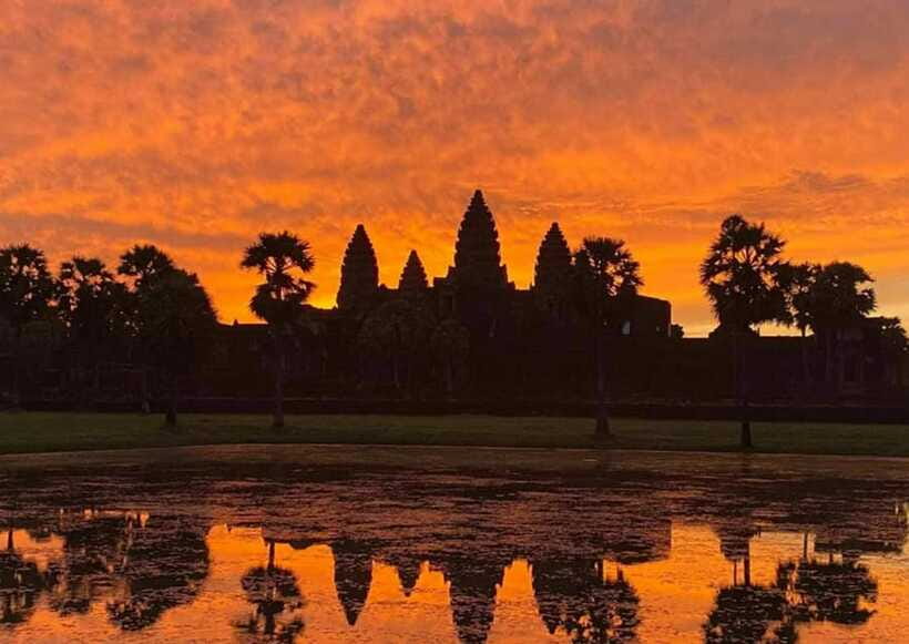Sunrise at Angkor Wat and Small Tour with Tours Guide - Banteay Kdei adds a quieter final temple