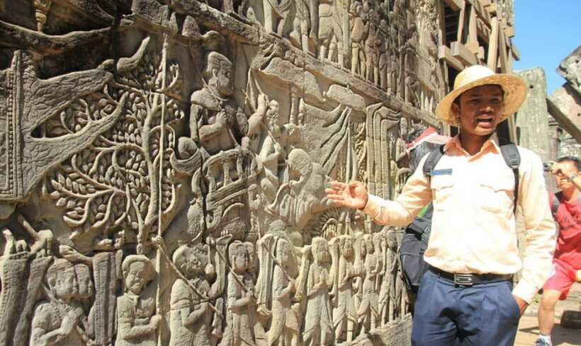 Sunrise at Angkor Wat and Small Tour with Tours Guide - Group size, guide style, and comfort