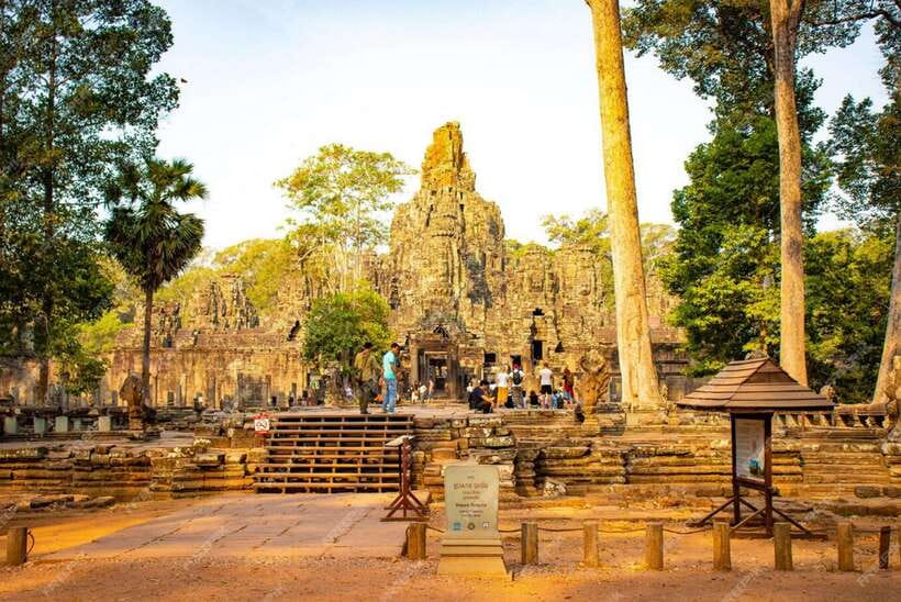 Sunrise at Angkor Wat and Small Tour with Tours Guide - Angkor Wat gives you more than a sunrise photo
