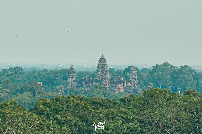 Sunrise Small Group Tour in Siem Reap - The South Gate of Angkor Thom and the Elephant Terrace