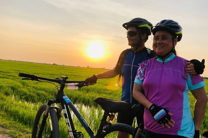 Sunset at Countryside - Leaving Siem Reap behind at 2:30 pm