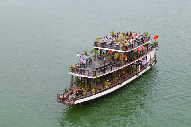 Sunset Cruise with unlimited beer & soft drinks -English speaking guide on board - The first stretch: Mekong, Tonle Sap, and Four Faces Rivers