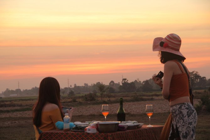 Sunset Dinner at Rice Paddy Fields - Watching Sunset From the Rice Fields