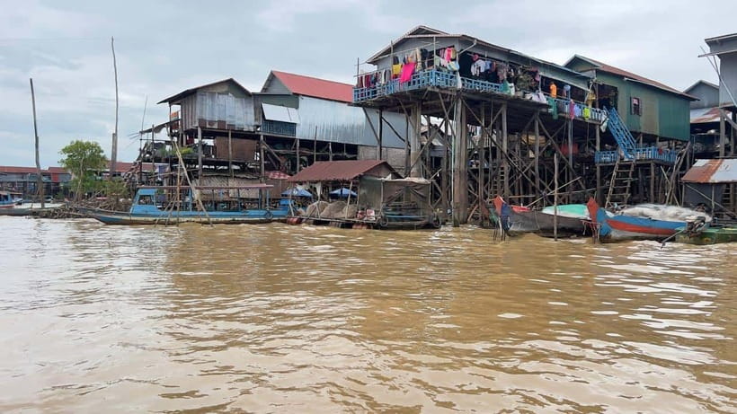 Sunset Kompong Pluk Floating Village - Comfort, clothing, and practical limits