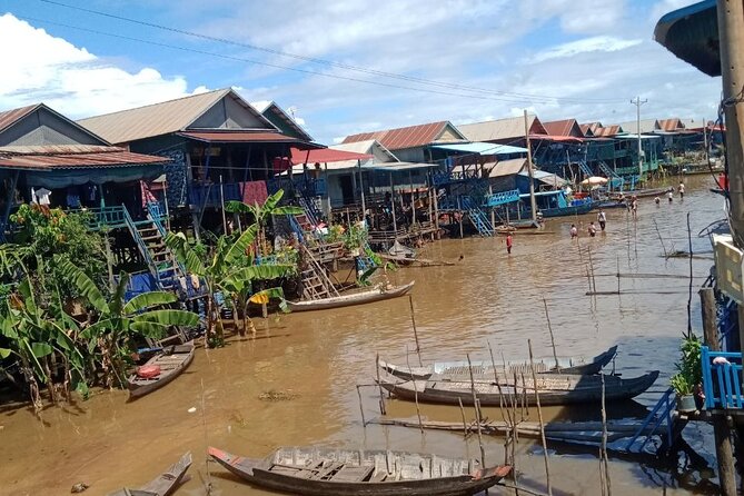 Sunset on Tonle Sap Lake - What the three-hour lake stop gives you