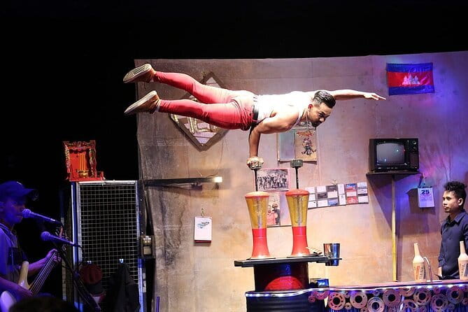 The Cambodian Circus Show and Pub Street Night Market - Why Phare Circus deserves your evening