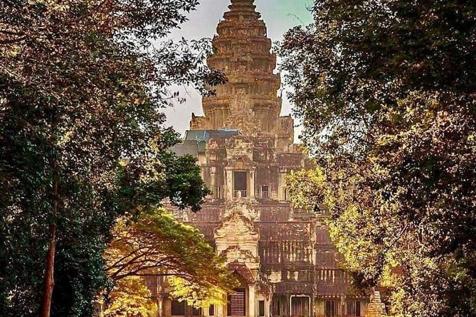 Unveil The Magic Of Angkor Wat Sunset In A Day Personalized Tours - Three hours at Angkor Wat