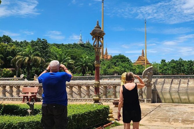 Visit Phnom Udong and Silk Island by Khmer Traditional Tuk-Tuk - What the tuk-tuk setup means for you