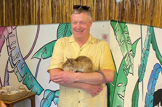 War Museum, Killing Field, and APOPO Hero RATs Tour - Royal Residence: a quiet final landmark