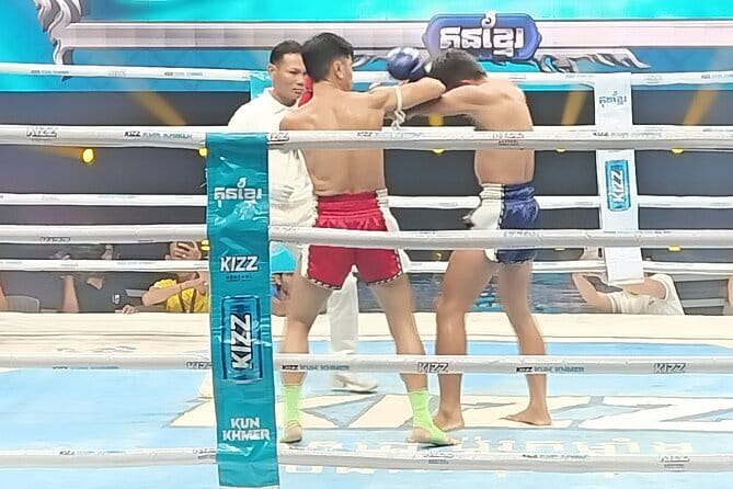 Watch Live Khmer Traditional boxing in Phnom Penh - What happens before the first match
