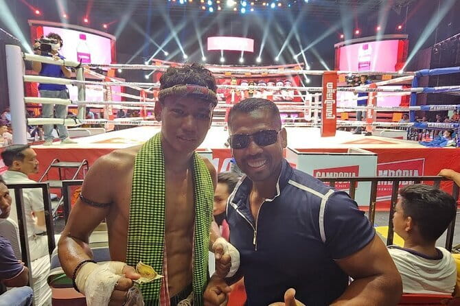 Watch Live Khmer Traditional boxing in Phnom Penh - Ring-side seats change the experience