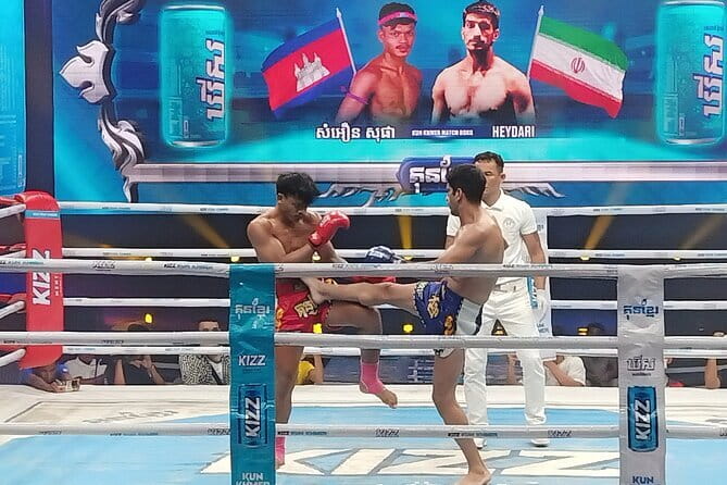 Watch Live Khmer Traditional boxing in Phnom Penh - The fights: fast, physical, and varied