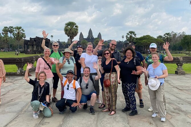 Wildlife Expedition: Elephant Sanctuary, Kbal Spean Banteay Srei - Bayon’s stone faces reward a slower look
